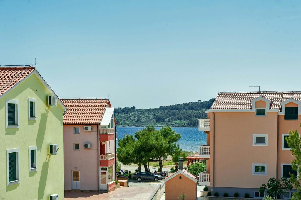Apartments Hrvoje Vodice Exteriör bild