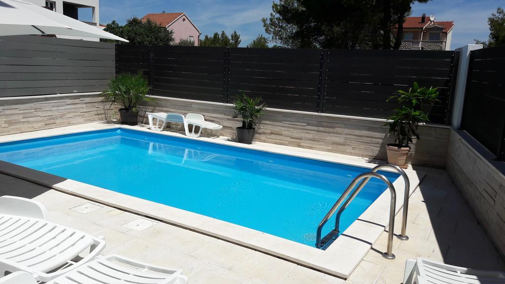 Apartments Hrvoje Vodice Exteriör bild